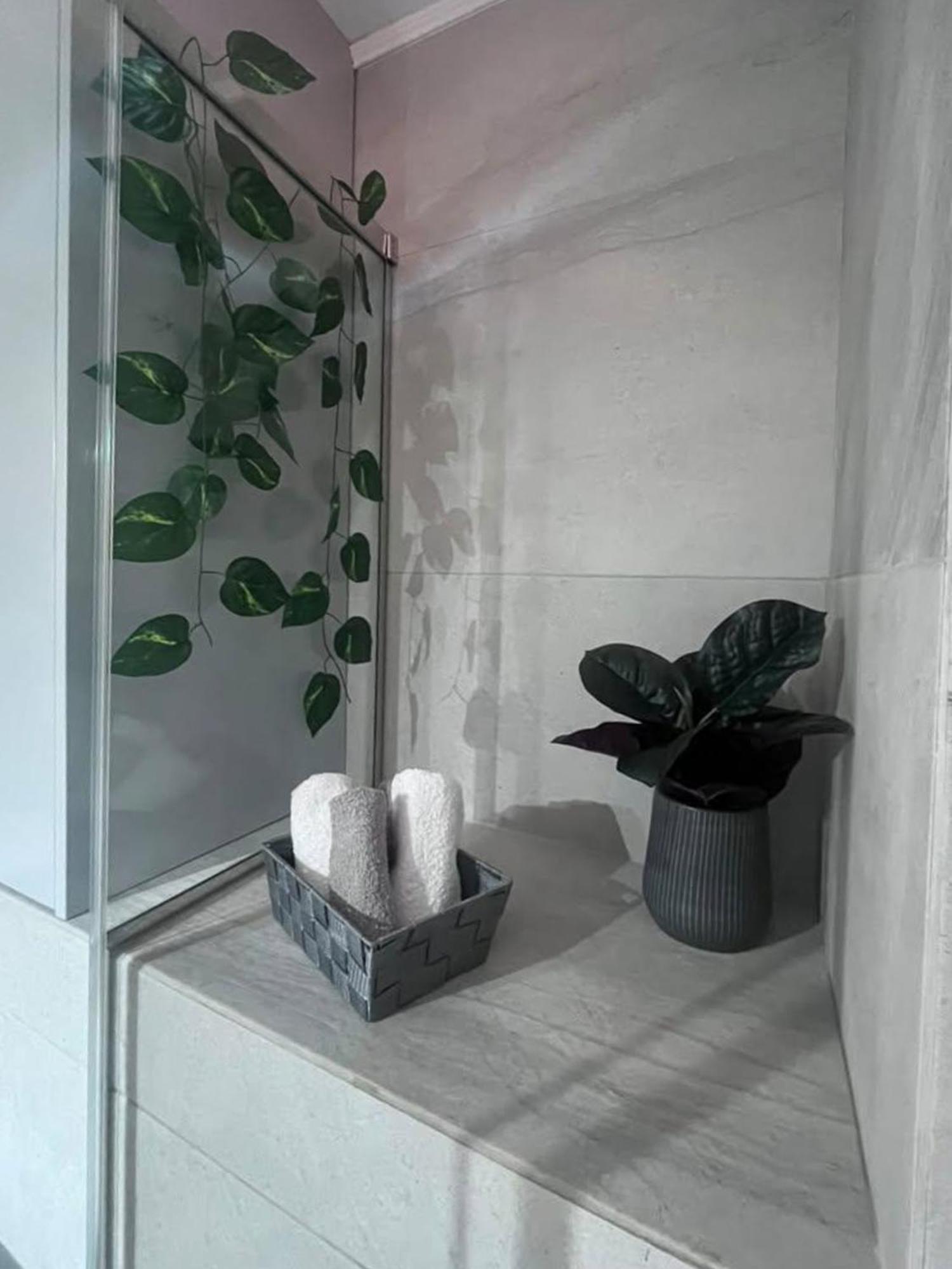 Apartment Petra's Charming Home, 500m To